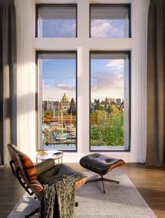 Customs House Condos - Image 13