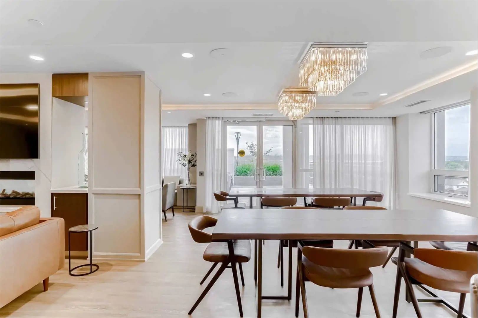 Art on Main Condos - Image 6